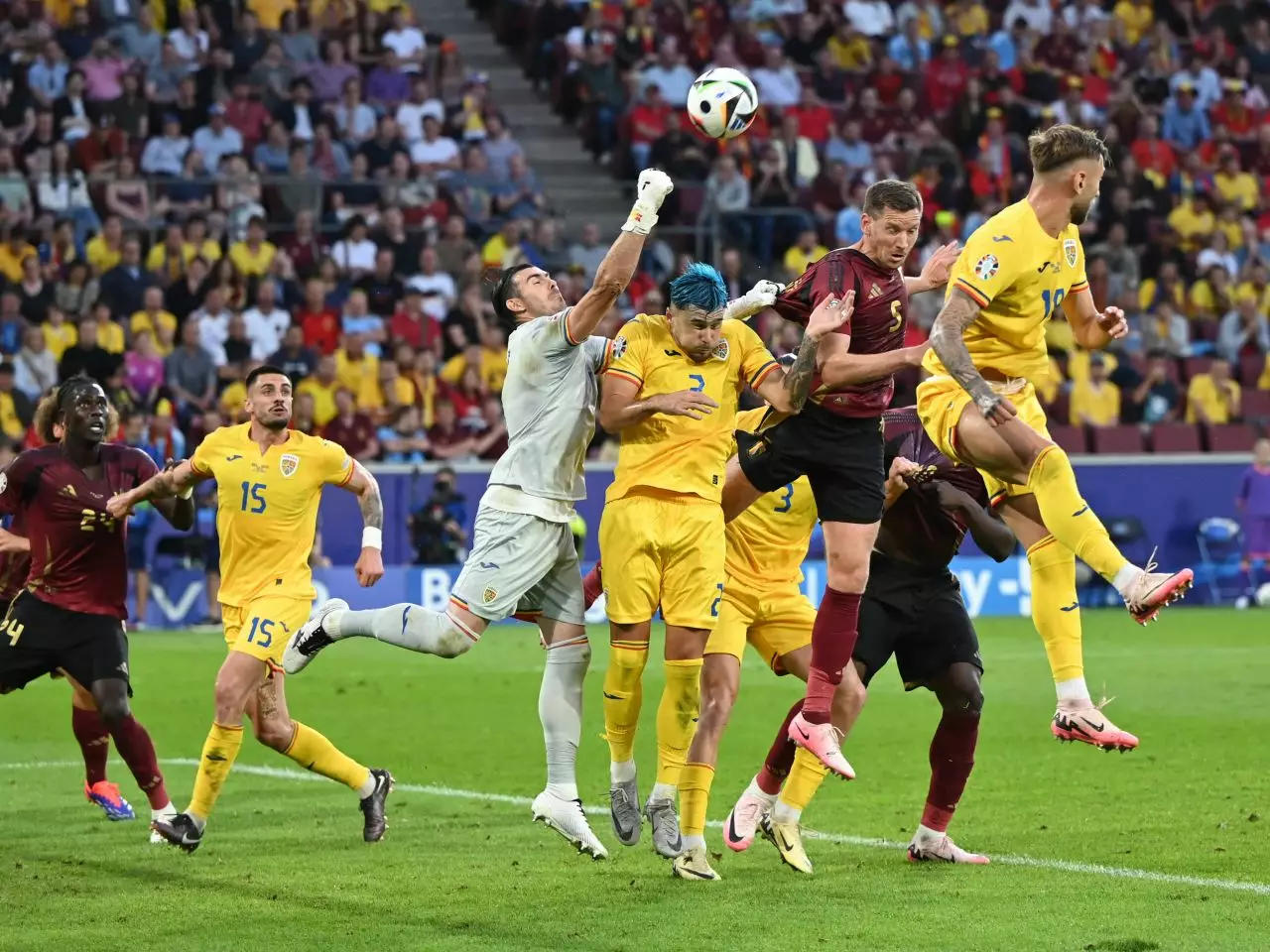 NEWS ALERT OUT pentru meciul cu Slovacia? Un titular din naționala României a acuzat dureri